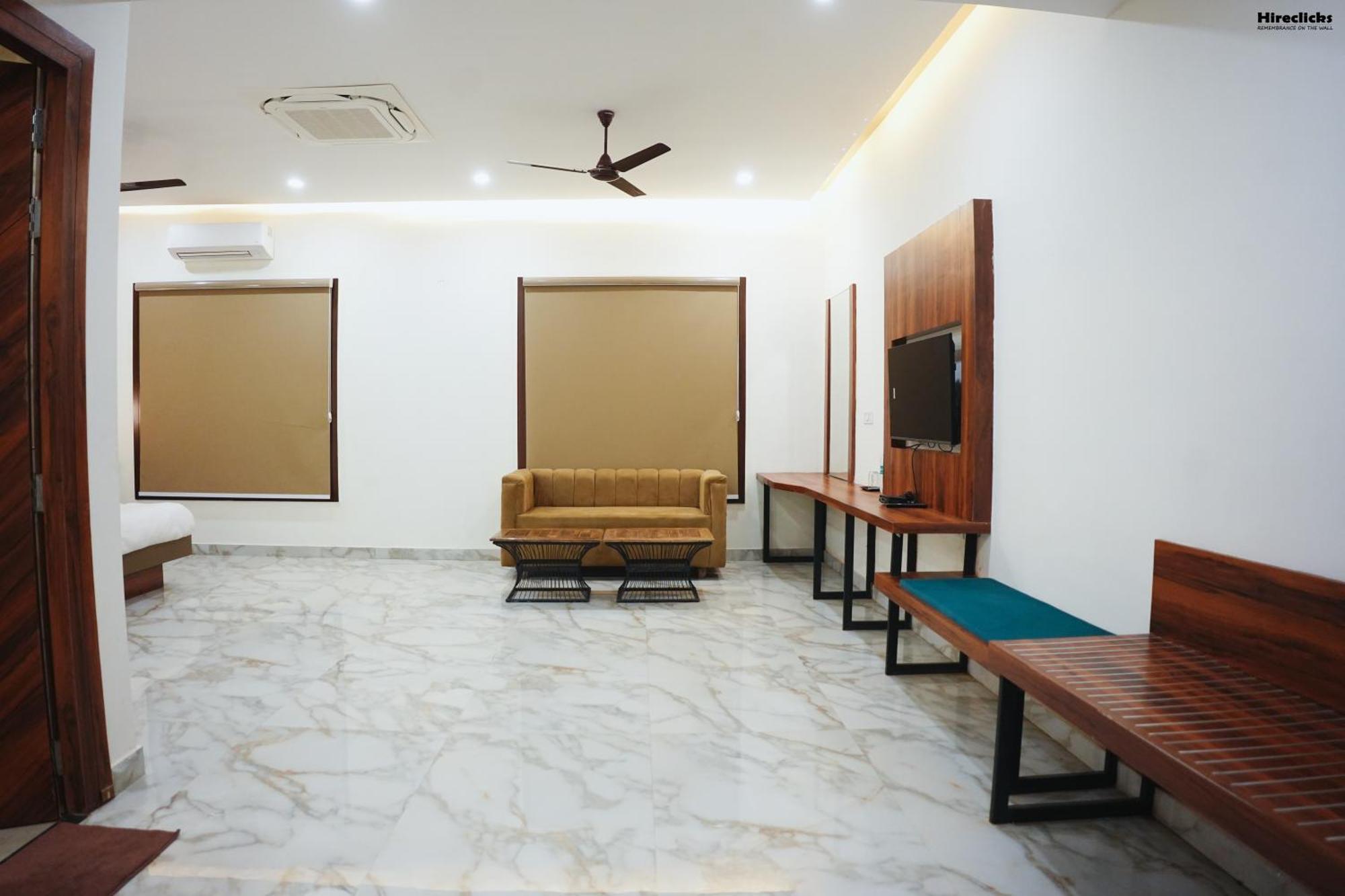 The Krati Resort & Convention Centre Bareilly Eksteriør bilde