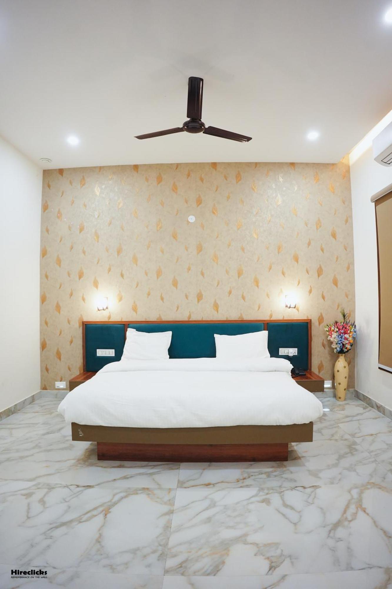 The Krati Resort & Convention Centre Bareilly Eksteriør bilde